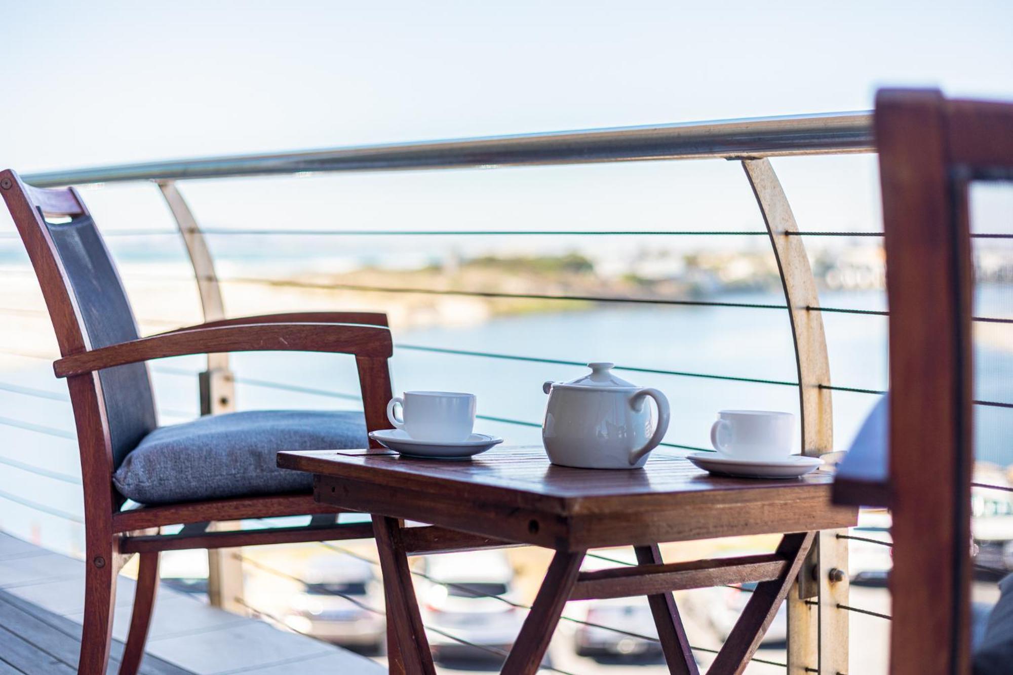 Lagoon 237a By Ctha Cape Town